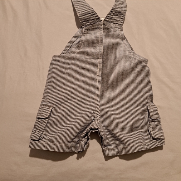 Gymboree boys 0-3 months shortall and bucket hat blue & white striped - Picture 3 of 8